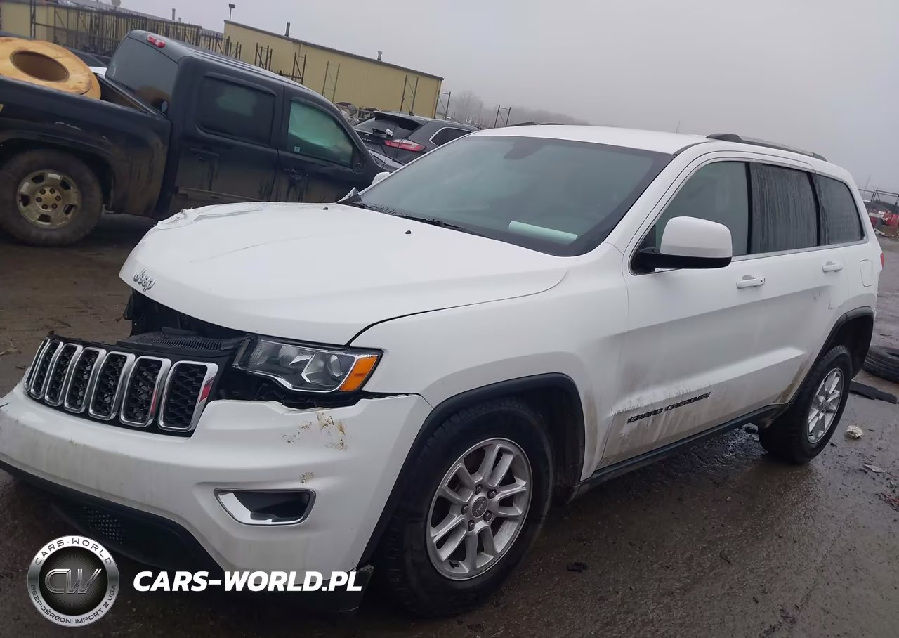 2019 Jeep Grand Cherokee Laredo E 4X4 VIN:1C4RJFAG1KC687896 - 2