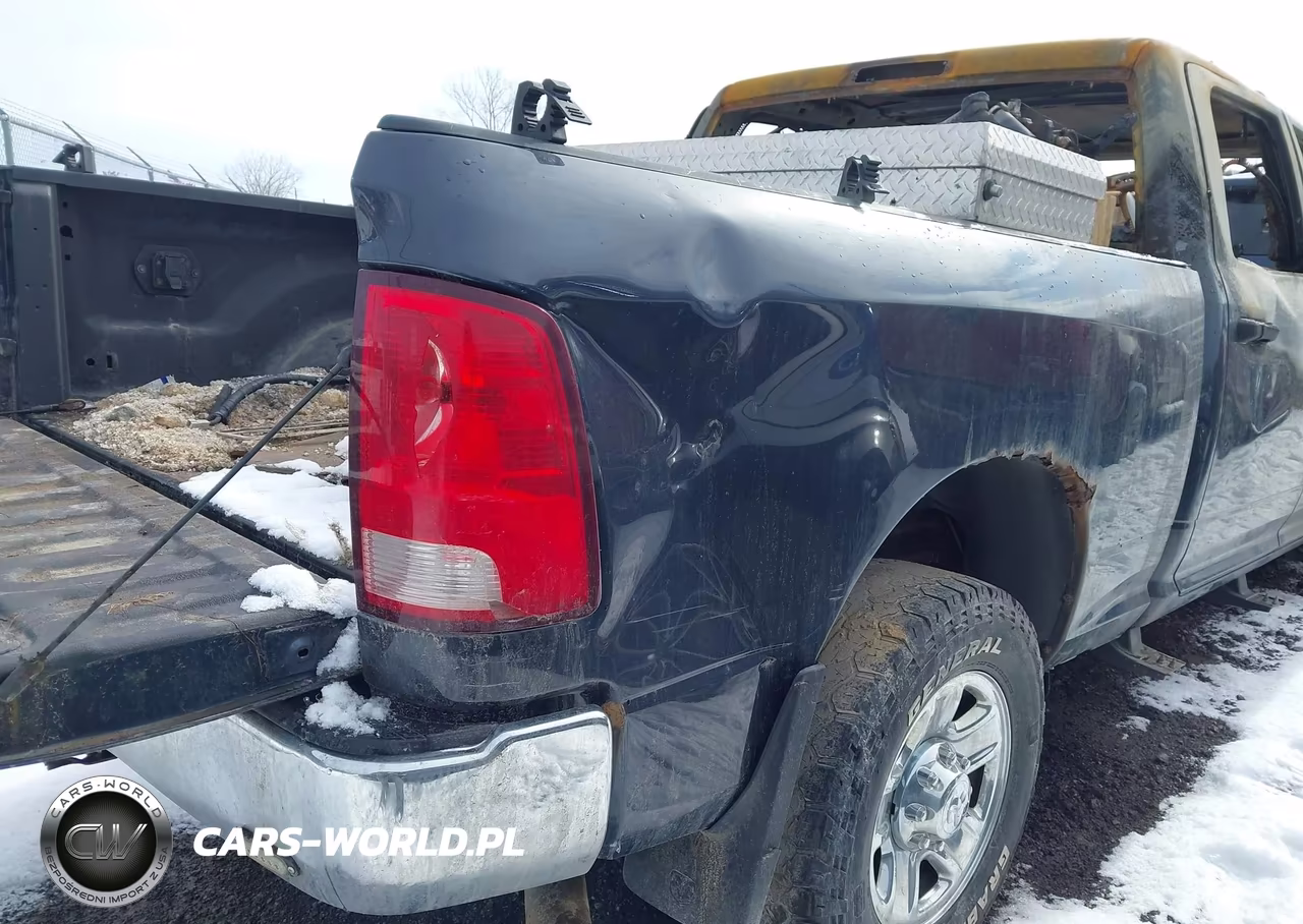 2016 Ram 2500 Tradesman VIN:3C6UR5CJ0GG222124 - 11
