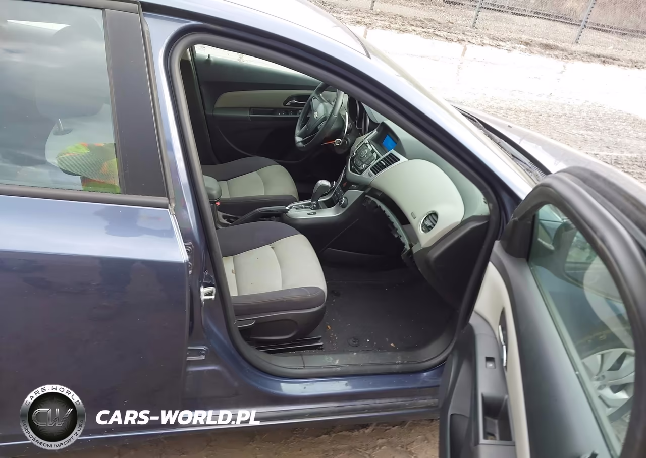 2014 Chevrolet Cruze Ls Auto VIN:1G1PA5SG0E7153696 - 5