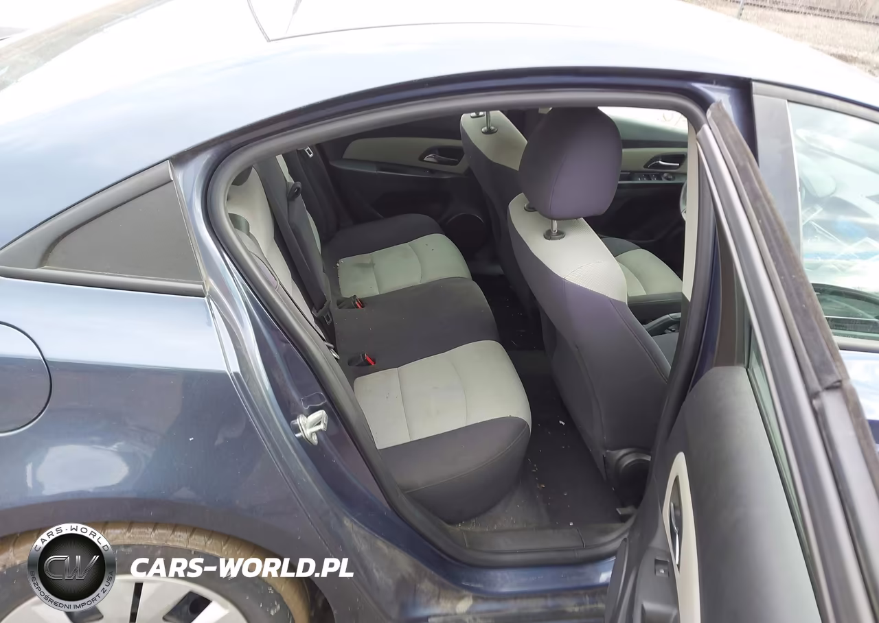 2014 Chevrolet Cruze Ls Auto VIN:1G1PA5SG0E7153696 - 8
