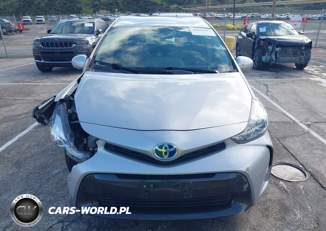 2015 Toyota Prius V Three VIN:JTDZN3EU9FJ022684 - 12