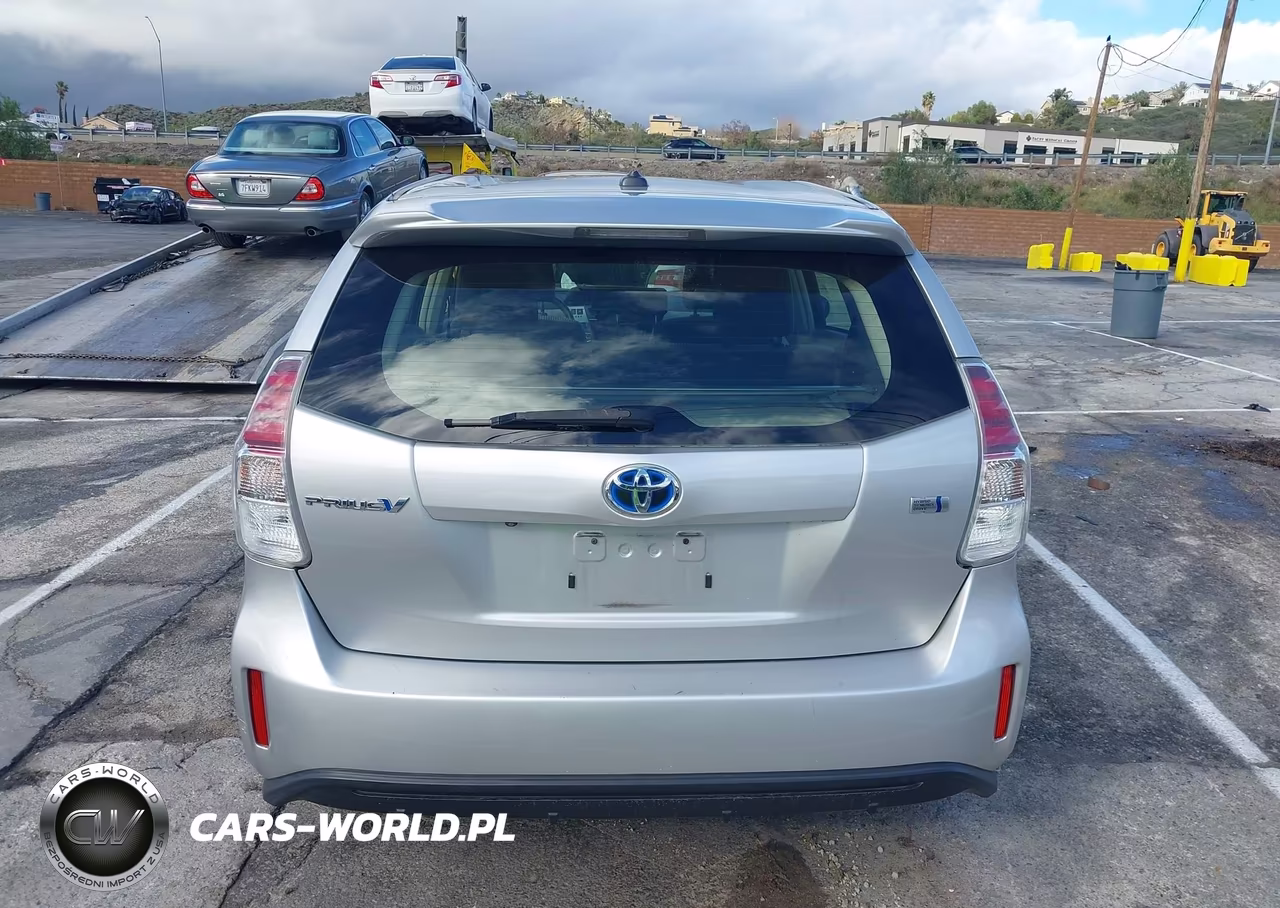 2015 Toyota Prius V Three VIN:JTDZN3EU9FJ022684 - 16