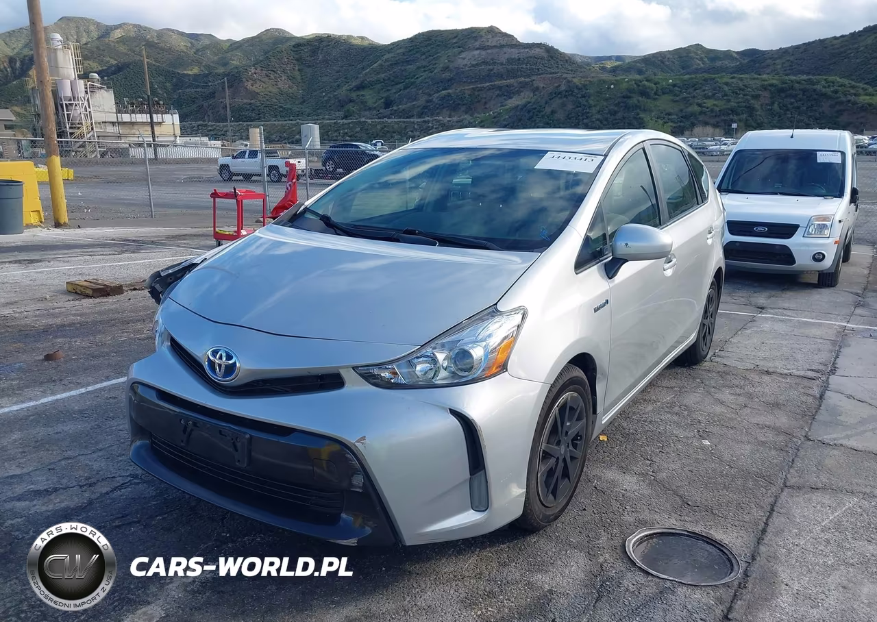 2015 Toyota Prius V Three VIN:JTDZN3EU9FJ022684 - 2