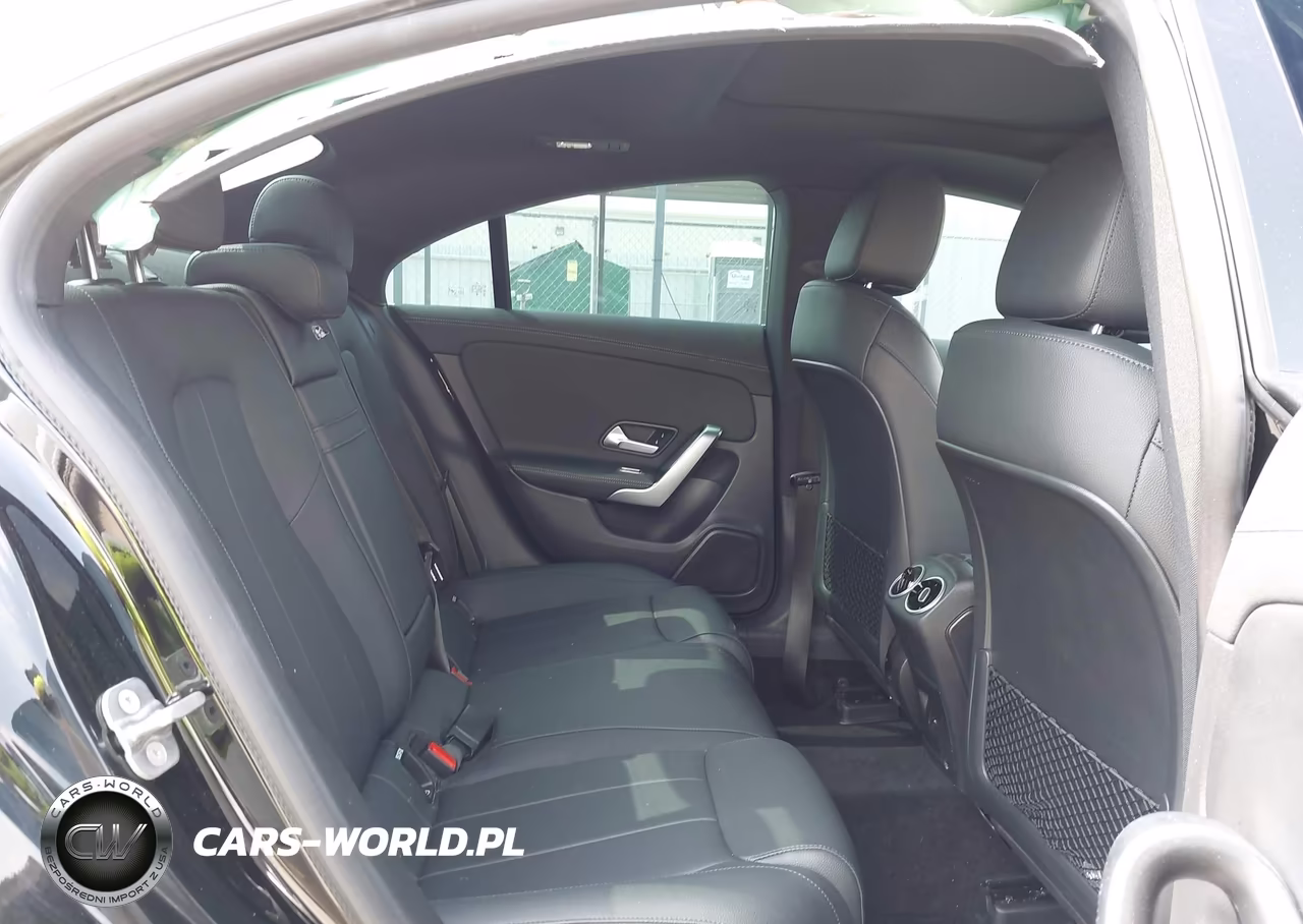 2025 Mercedes-Benz Cla 250 Coupe VIN:W1K5J4GB6SN481899 - 17