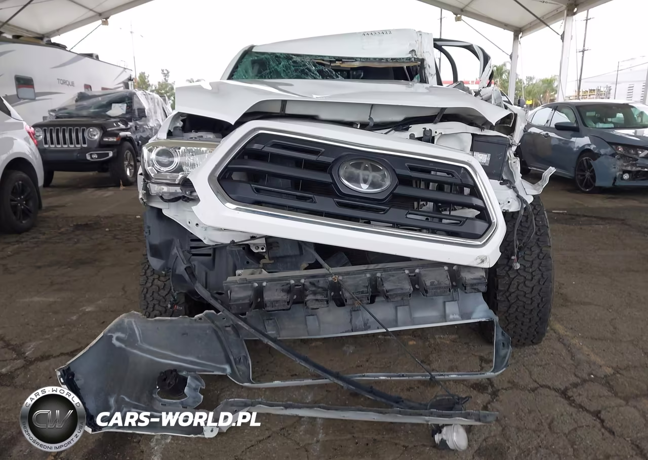 2018 Toyota Tacoma Sr5 VIN:5TFAX5GN1JX120915 - 11