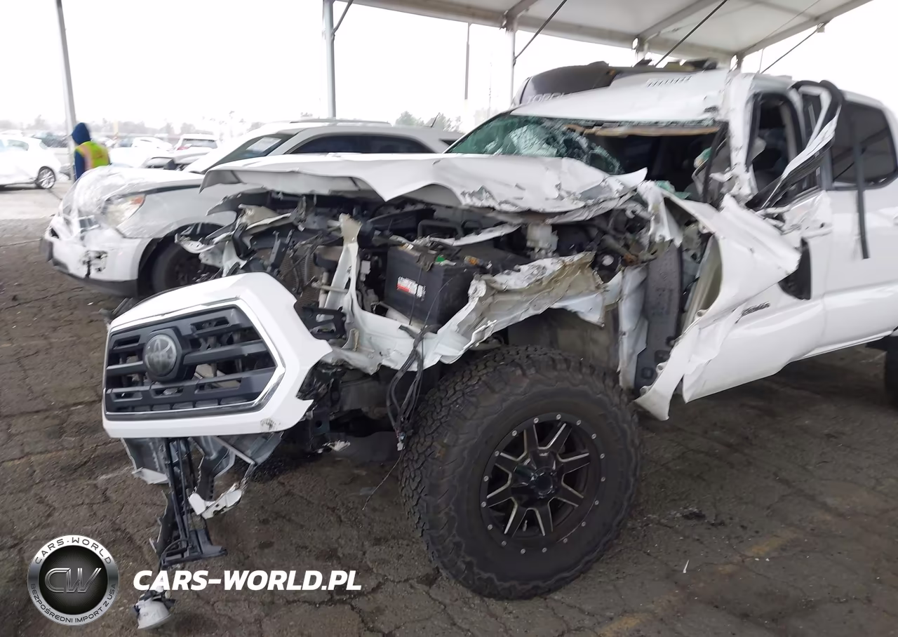 2018 Toyota Tacoma Sr5 VIN:5TFAX5GN1JX120915 - 6