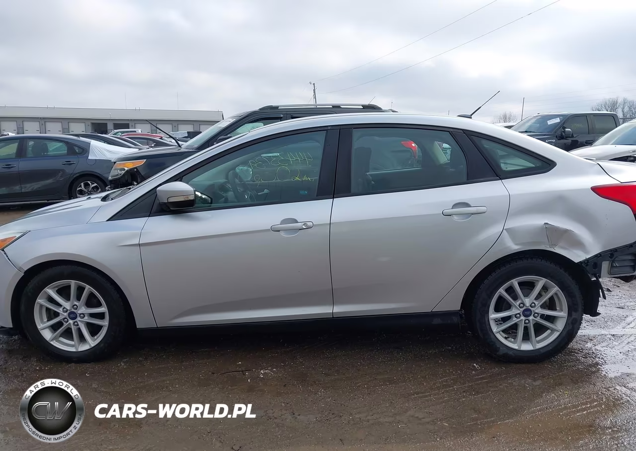 2017 Ford Focus Se VIN:1FADP3F22HL291883 - 14