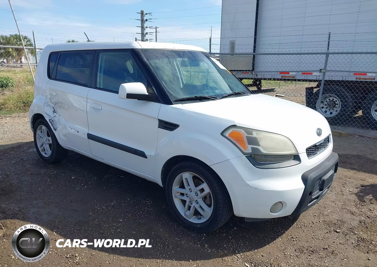 2010 Kia Soul +