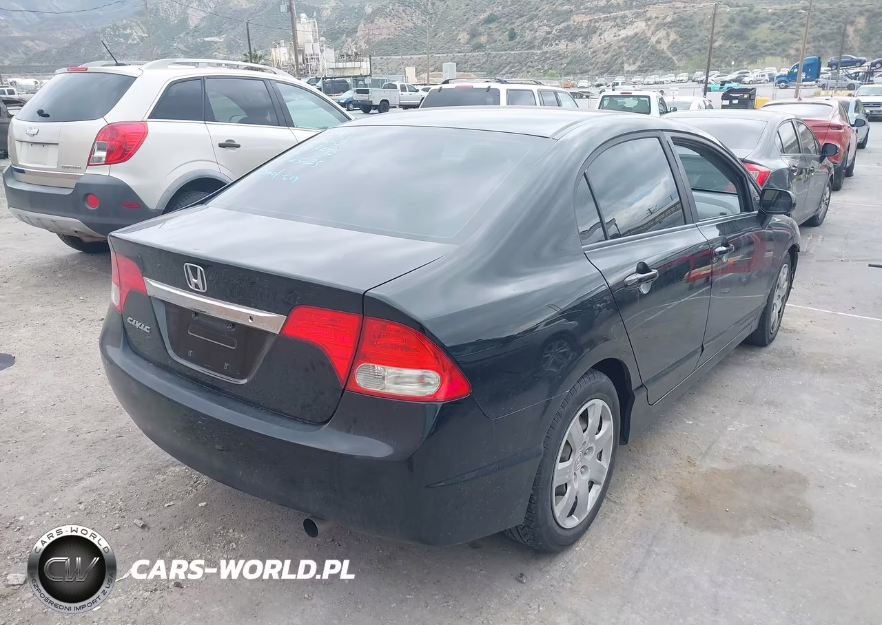 2010 Honda Civic Lx VIN:19XFA1F5XAE012035 - 4