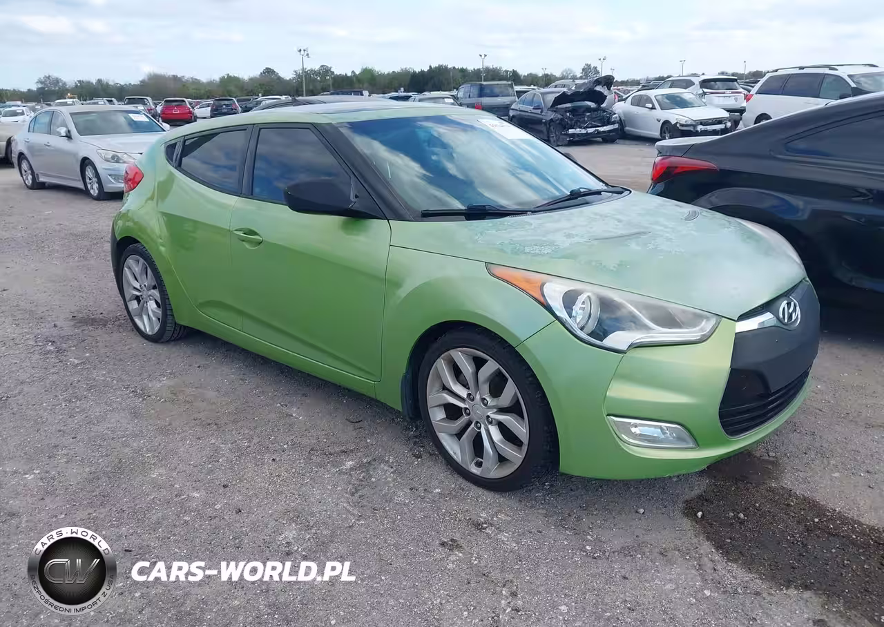 2012 Hyundai Veloster Base W-Black