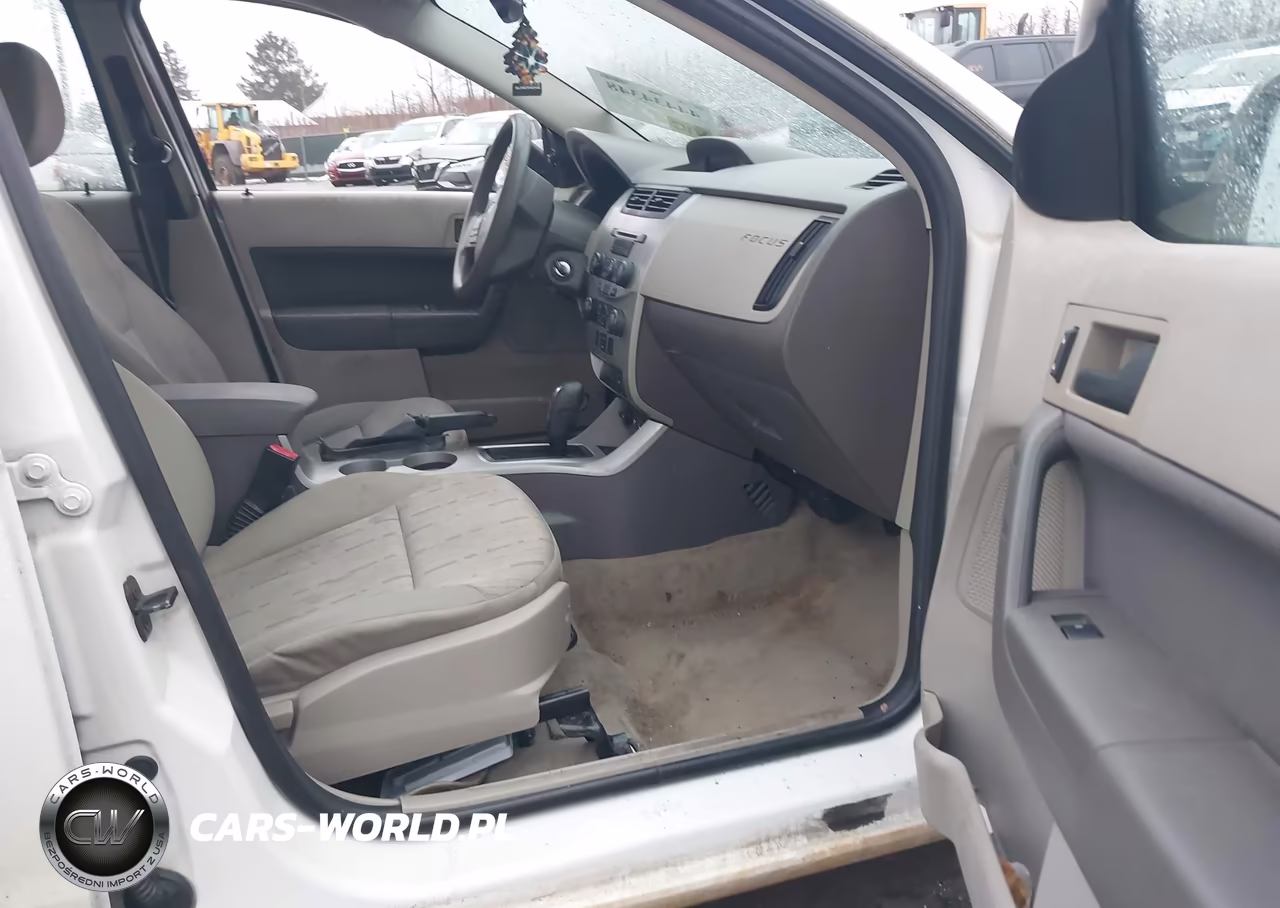 2011 Ford Focus Se VIN:1FAHP3FN0BW169024 - 5