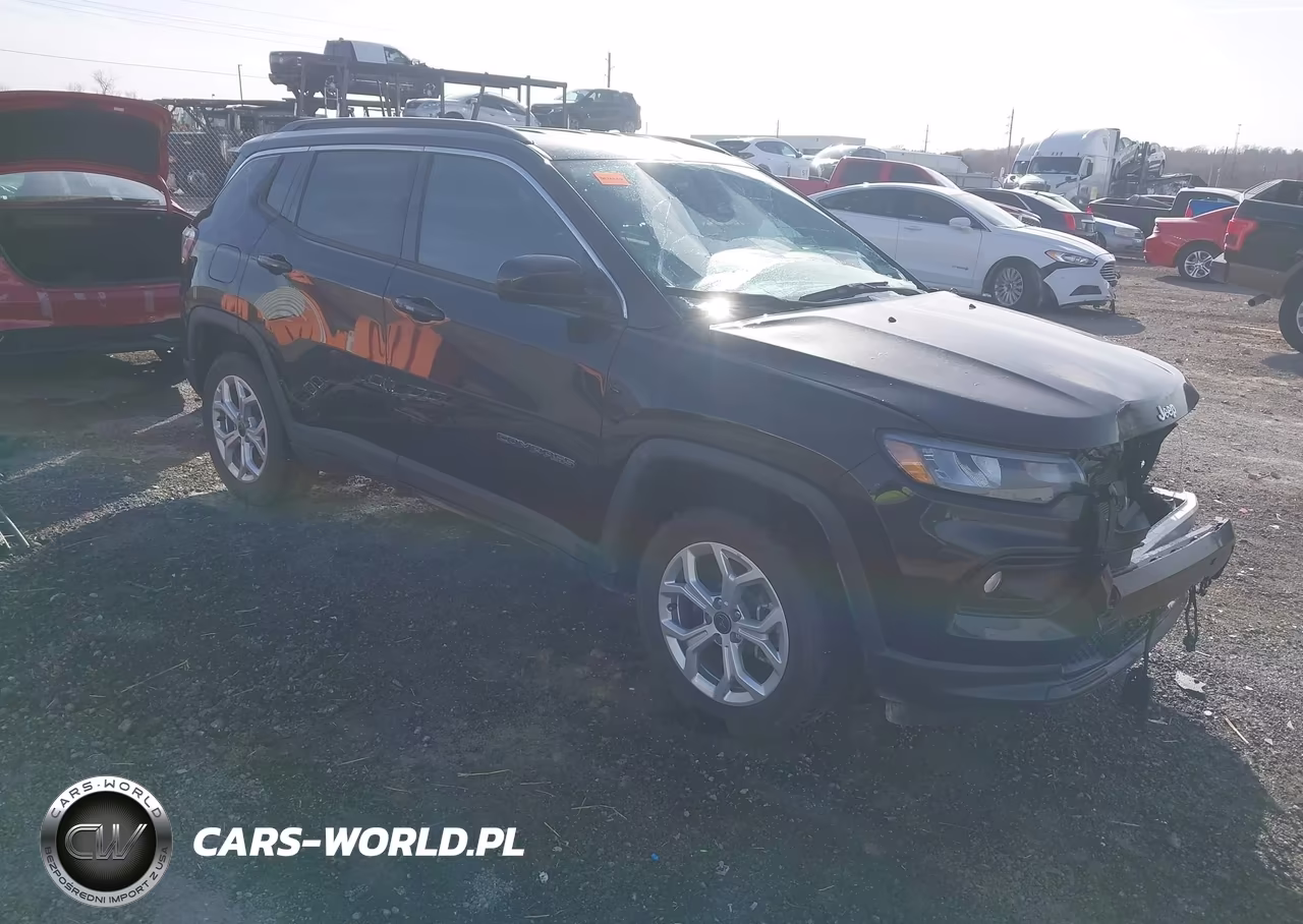 2025 Jeep Compass Latitude 4X4 – zdjęcie 1 z 18
