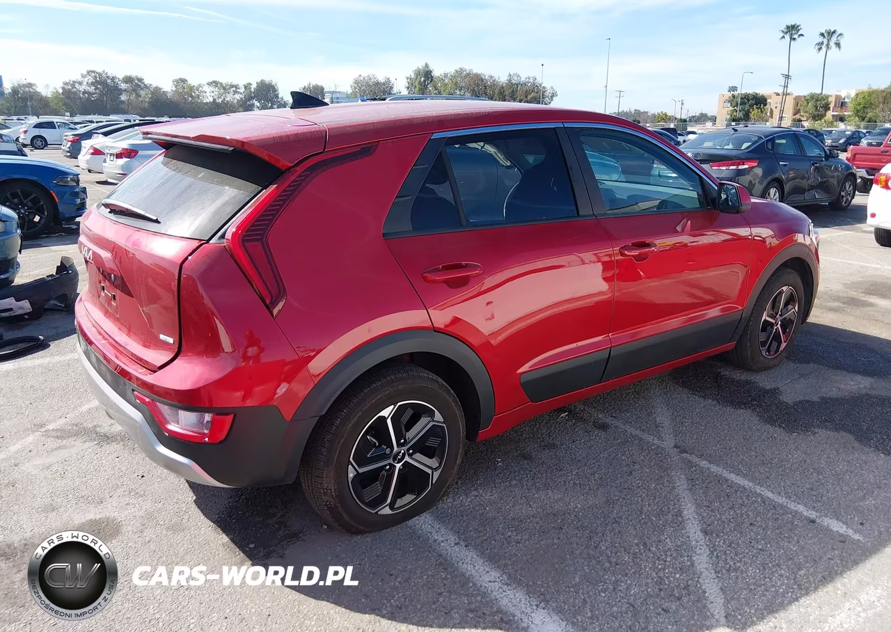 2025 Kia Niro Lx VIN:KNDCP3LE6S5255324 - 4