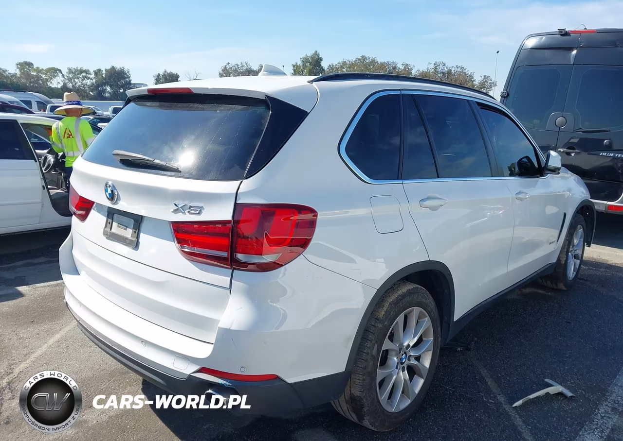 2016 BMW X5 xDrive35I VIN:5UXKR0C54G0S89401 - 4