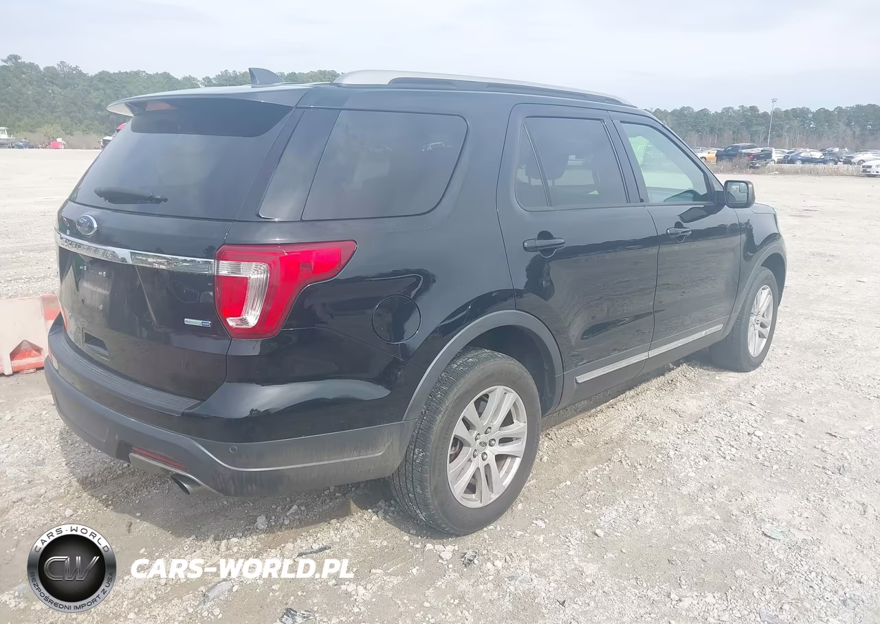 2018 Ford Explorer Xlt VIN:1FM5K8DH5JGC42477 - 4
