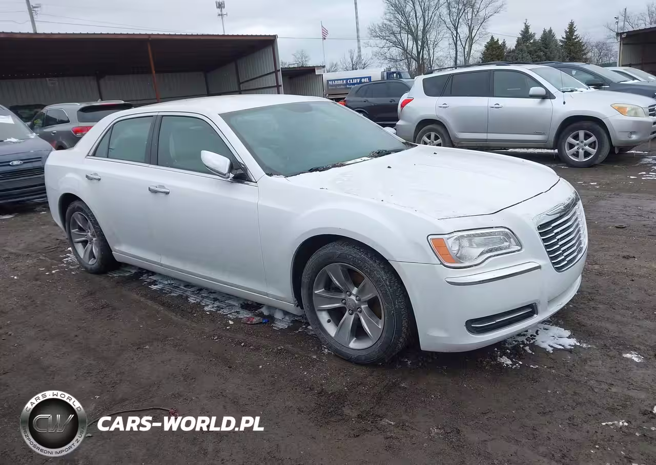 2014 Chrysler 300 Uptown Edition