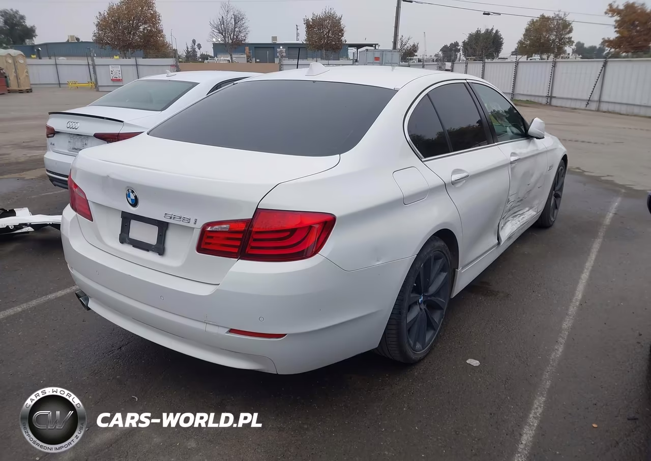 2013 BMW 528I VIN:WBAXG5C51DD234092 - 4