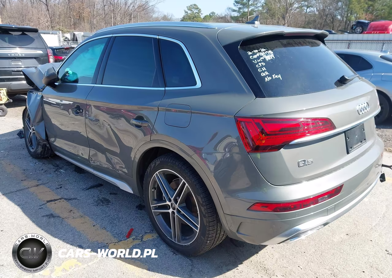 2025 Audi Q5 Premium Plus 55 Tfsi E S Line Quattro S Tronic VIN:WA1E2AFY0S2013819 - 3