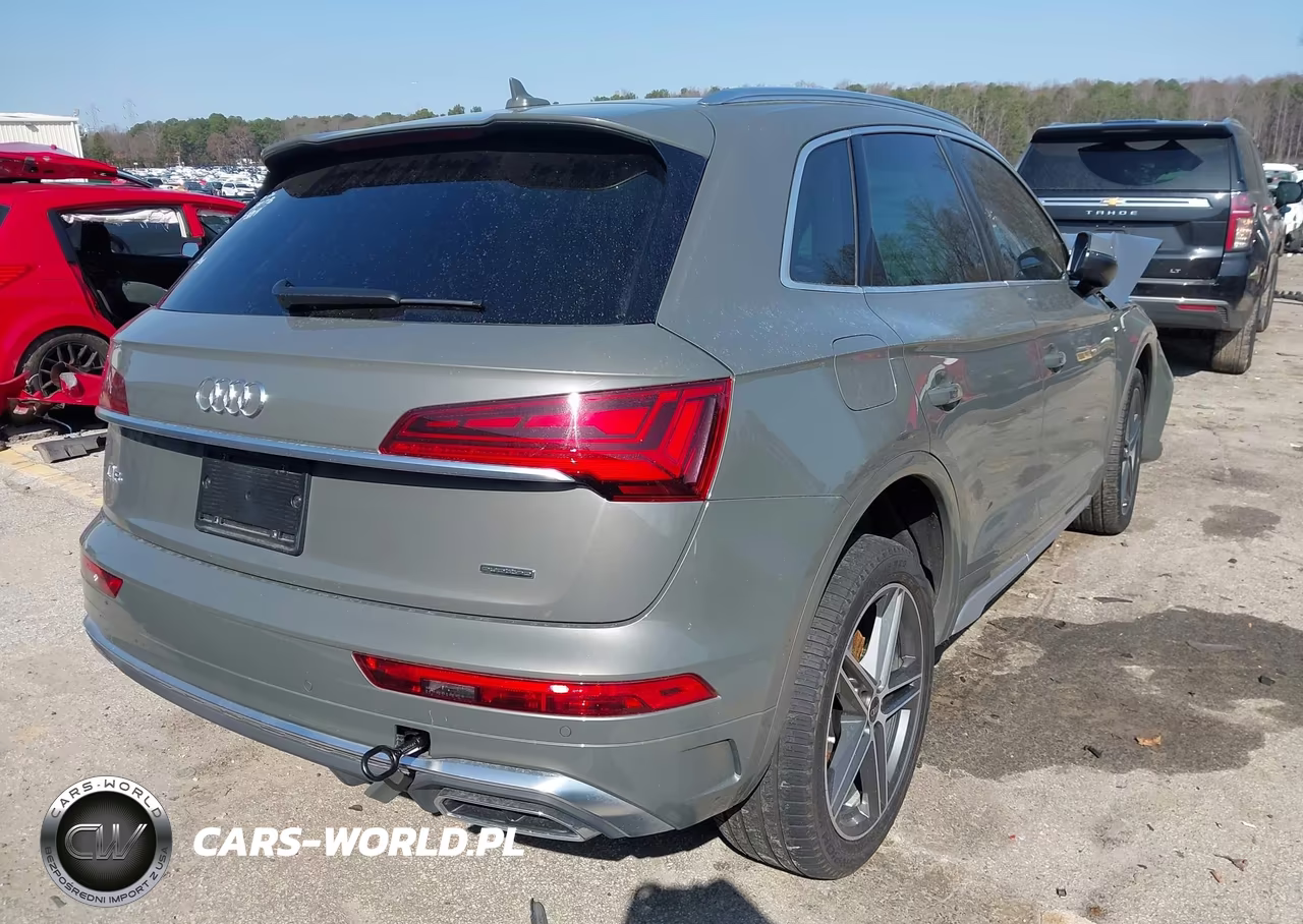 2025 Audi Q5 Premium Plus 55 Tfsi E S Line Quattro S Tronic VIN:WA1E2AFY0S2013819 - 4