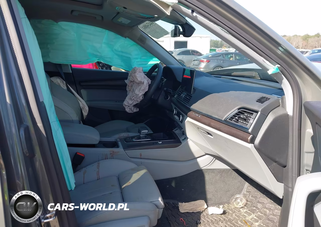 2025 Audi Q5 Premium Plus 55 Tfsi E S Line Quattro S Tronic VIN:WA1E2AFY0S2013819 - 5