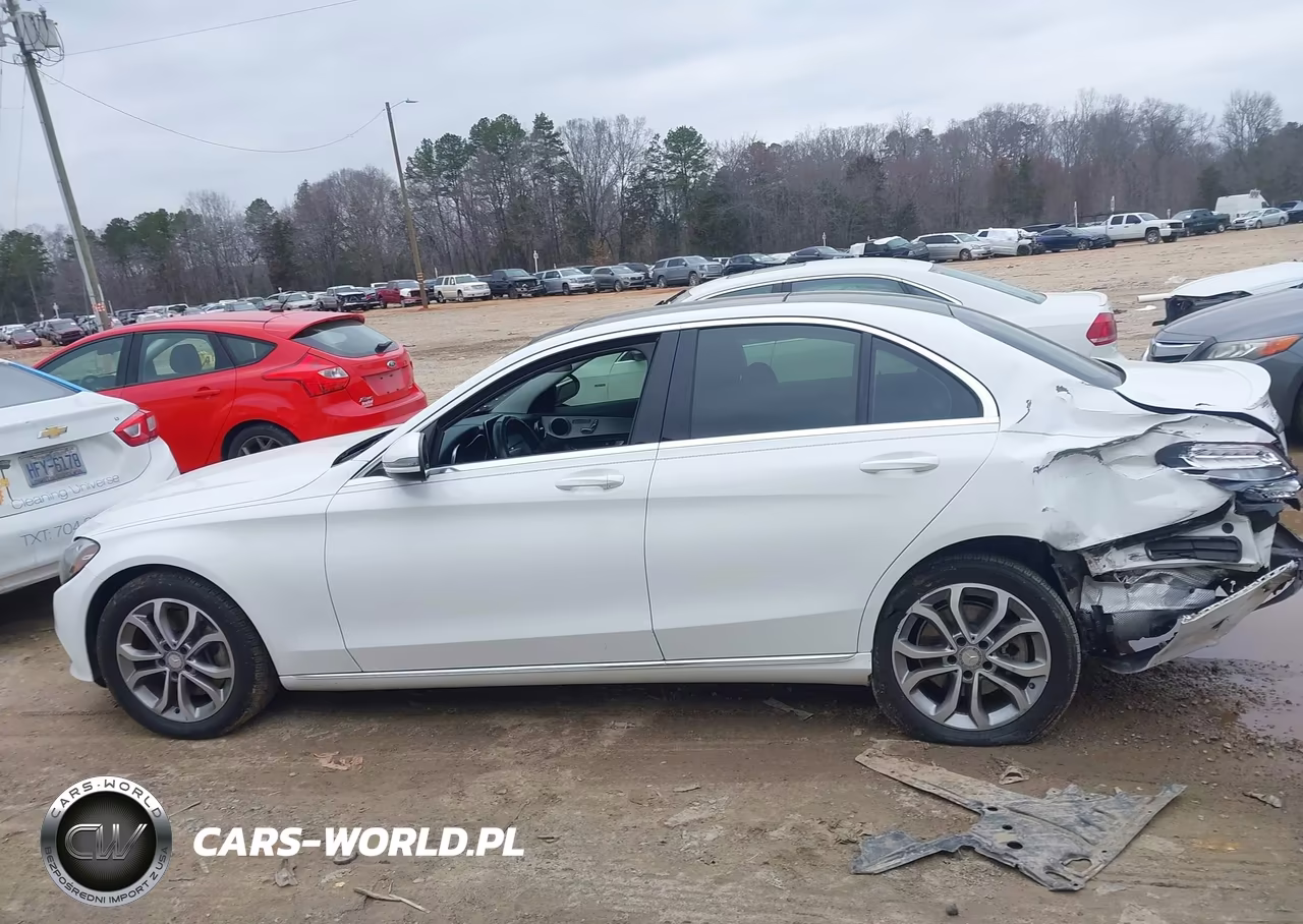 2016 Mercedes-Benz C 300 4Matic VIN:55SWF4KB6GU098668 - 14