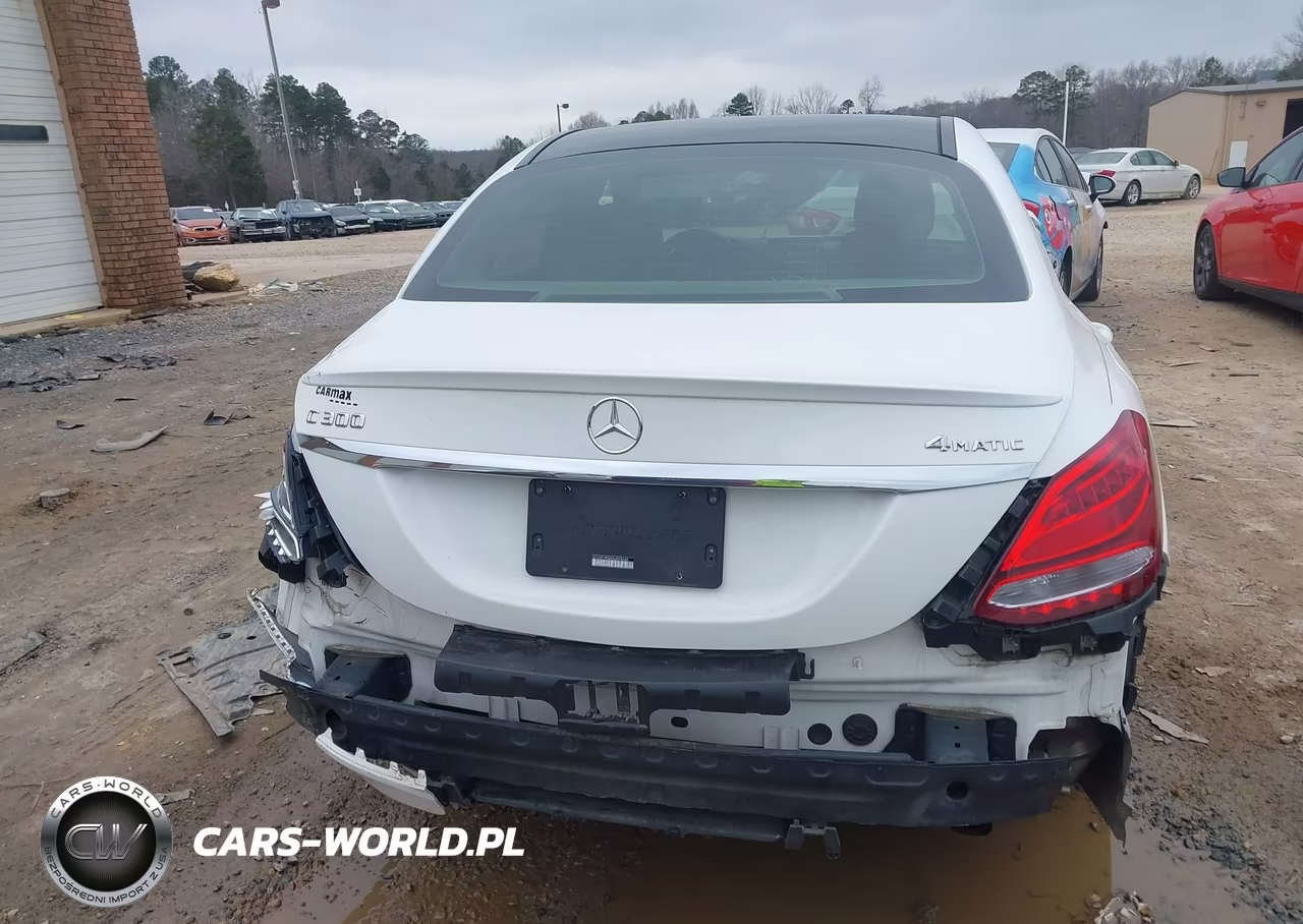 2016 Mercedes-Benz C 300 4Matic VIN:55SWF4KB6GU098668 - 16