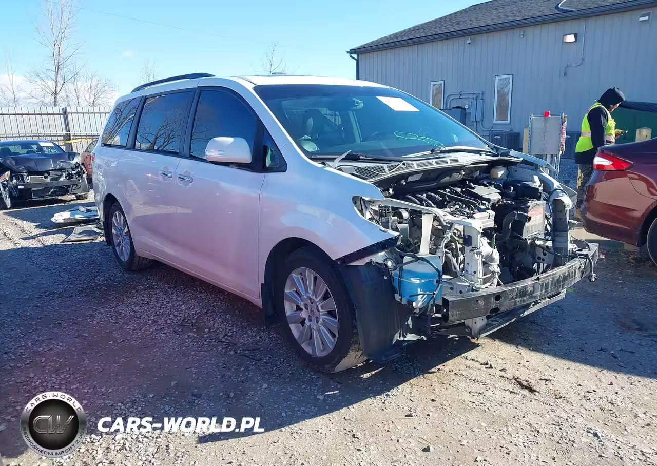 2013 Toyota Sienna Limited V6 7 Passenger