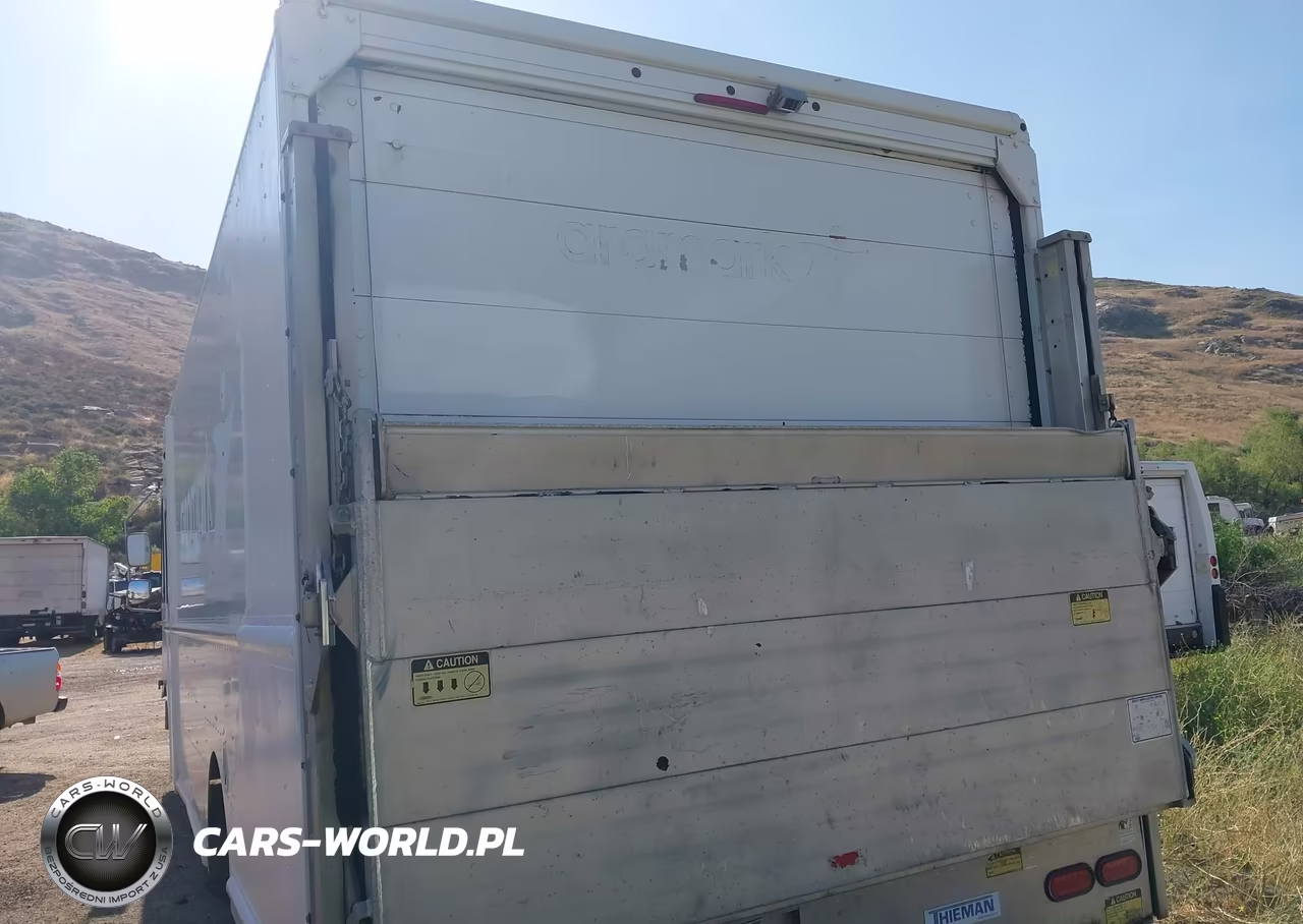 2009 Workhorse Custom Chassis Commercial Chassis W42 VIN:5B4KPD28793437106 - 3