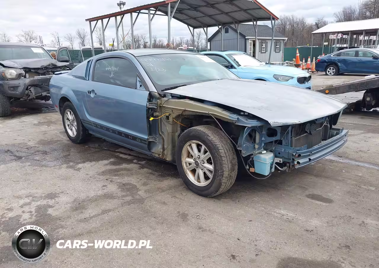2007 Ford Mustang V6 Deluxe-V6 Premium