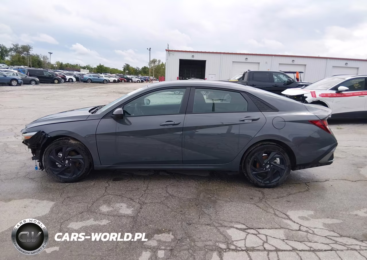 2026 Hyundai Elantra Sel Sport VIN:KMHLM4DG5TU138819 - 14