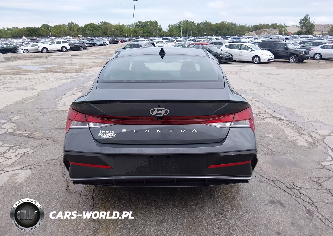 2026 Hyundai Elantra Sel Sport VIN:KMHLM4DG5TU138819 - 16