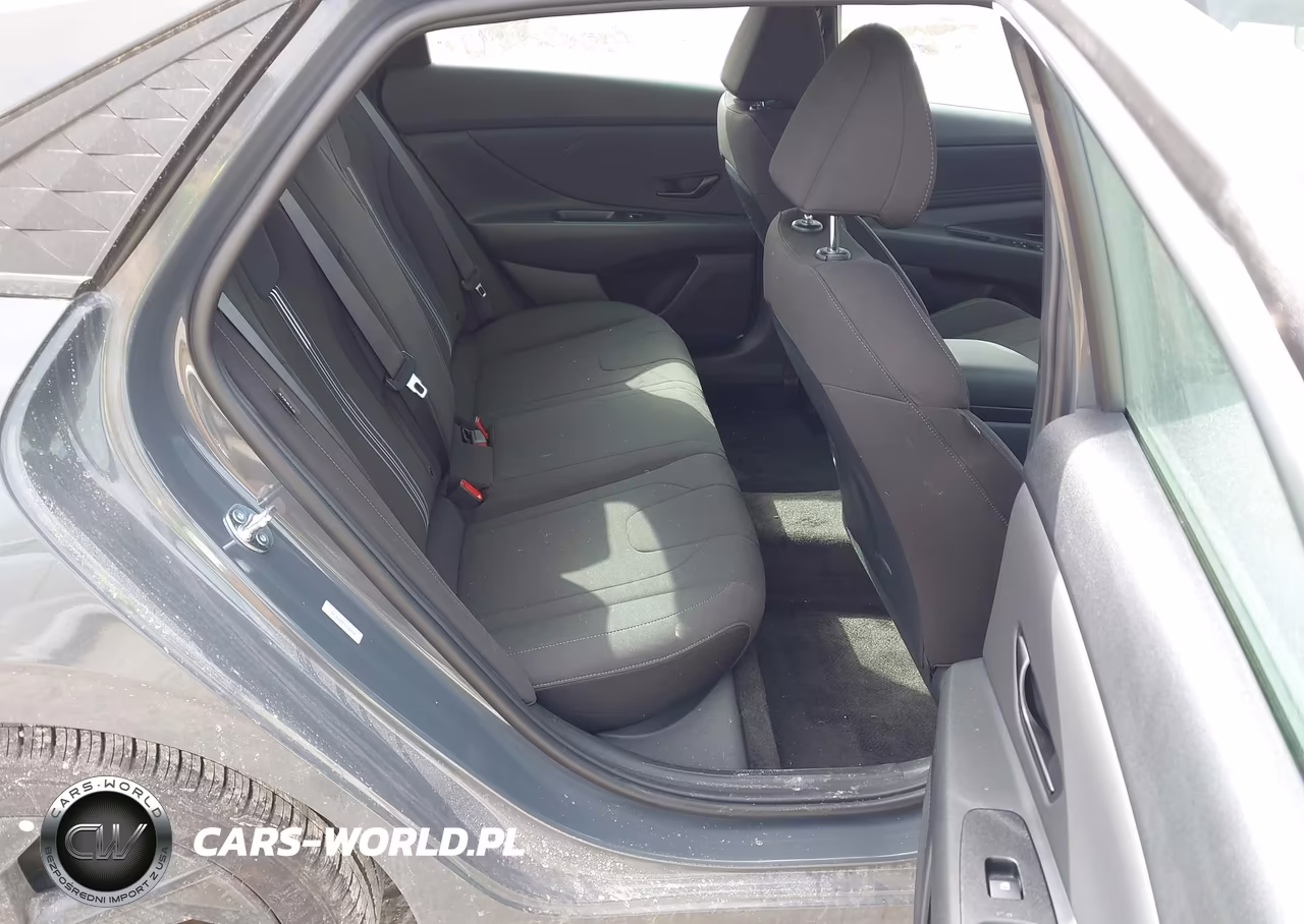 2026 Hyundai Elantra Sel Sport VIN:KMHLM4DG5TU138819 - 8