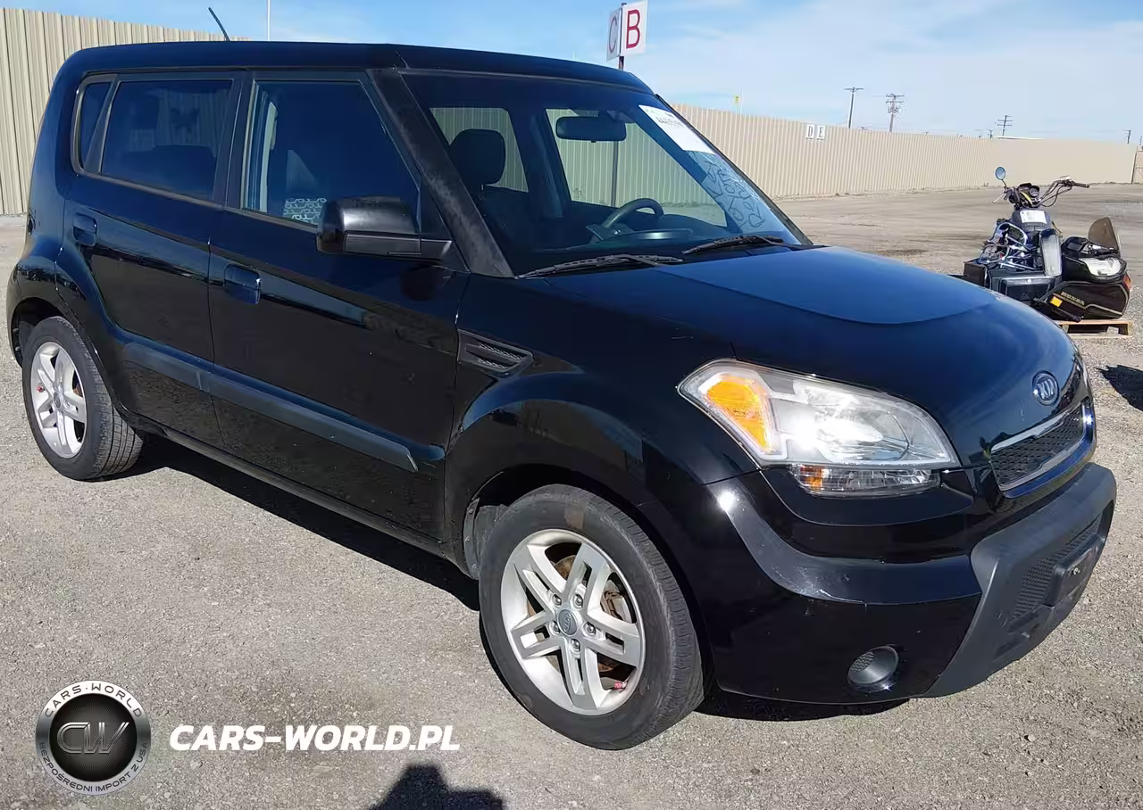 2010 Kia Soul +