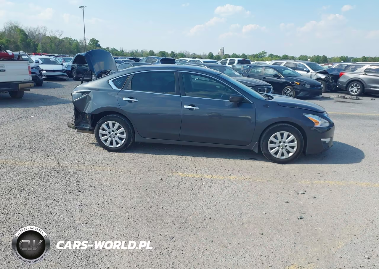 2013 Nissan Altima 2.5 S VIN:1N4AL3APXDN480474 - 13