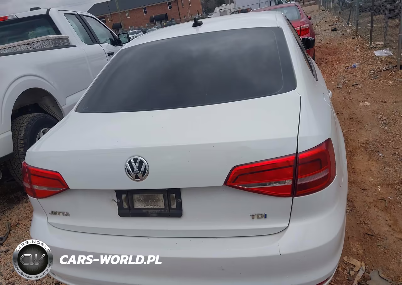 2015 Volkswagen Jetta 2.0L Tdi S VIN:3VWLA7AJ1FM401781 - 15