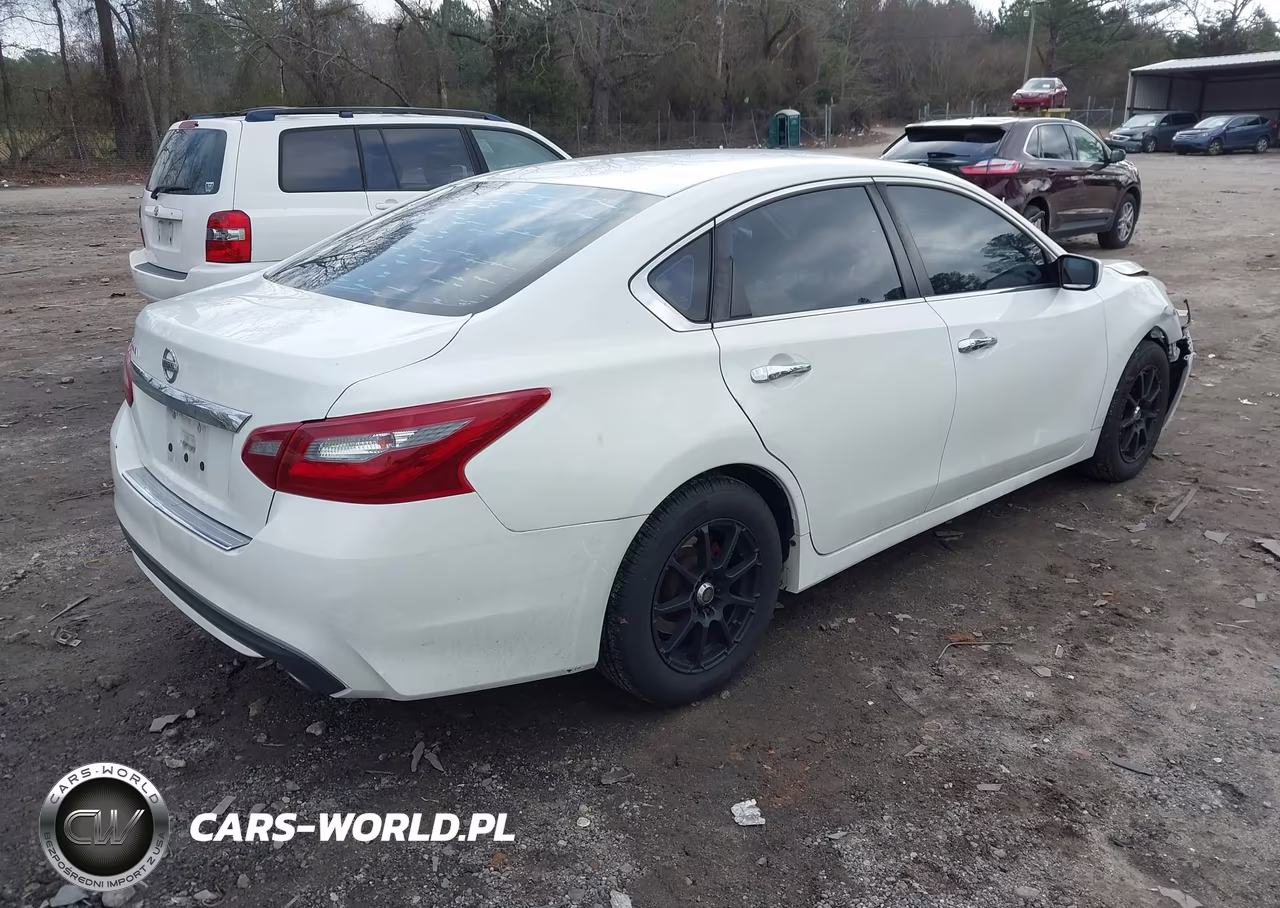 2018 Nissan Altima 2.5 S VIN:1N4AL3AP1JC477227 - 4