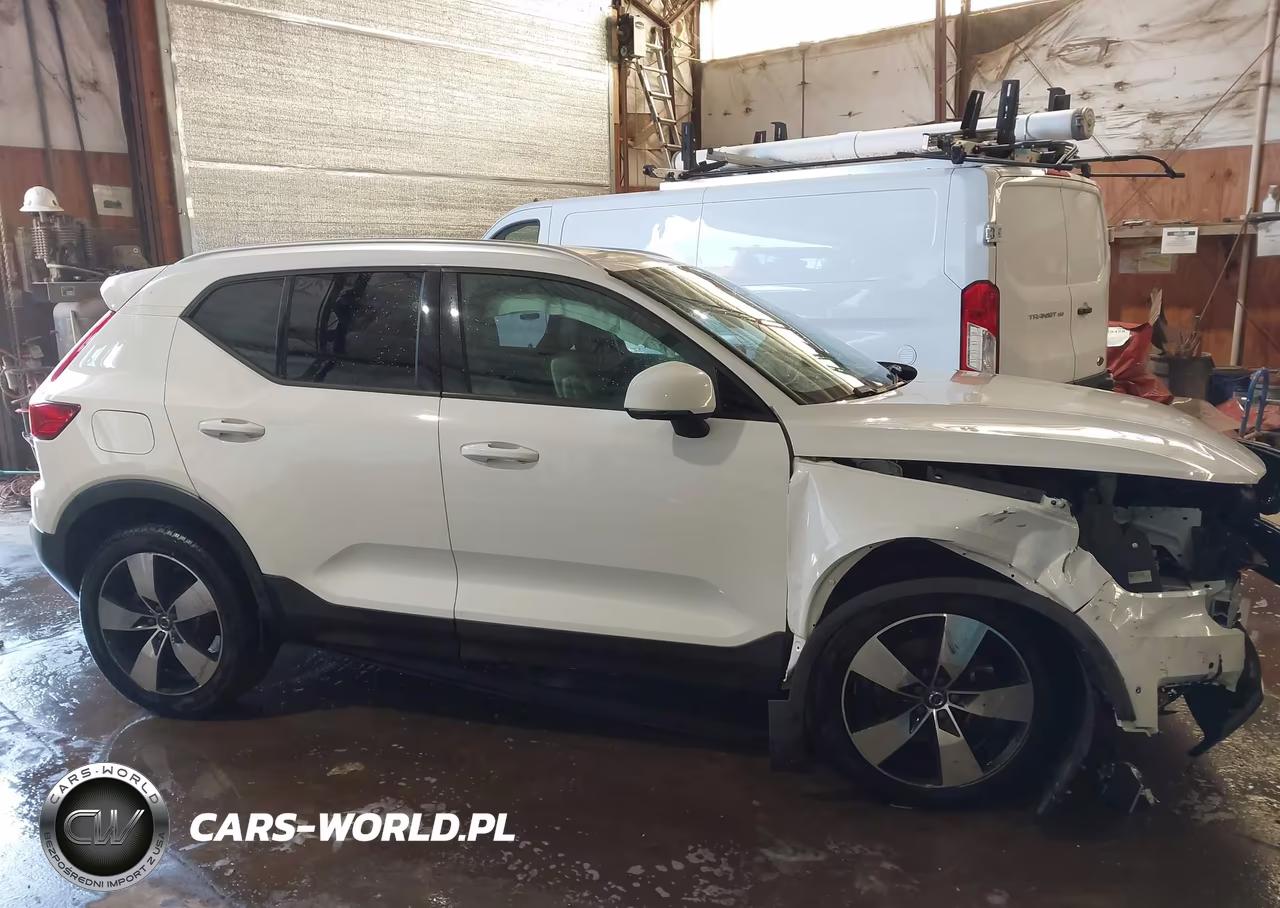2019 Volvo Xc40 T5 Momentum-T5 R-Design VIN:YV4162XZ6K2010524 - 13