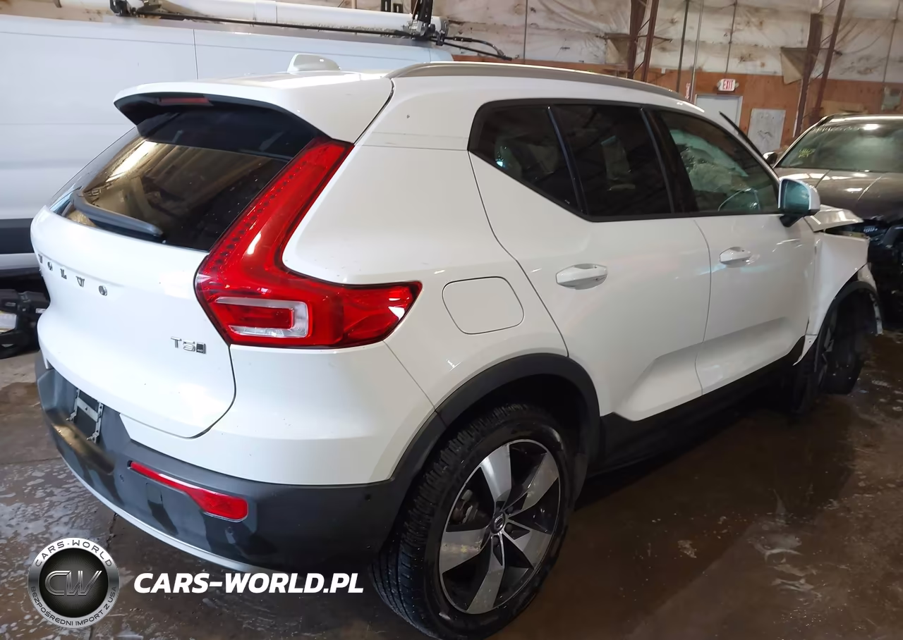 2019 Volvo Xc40 T5 Momentum-T5 R-Design VIN:YV4162XZ6K2010524 - 4
