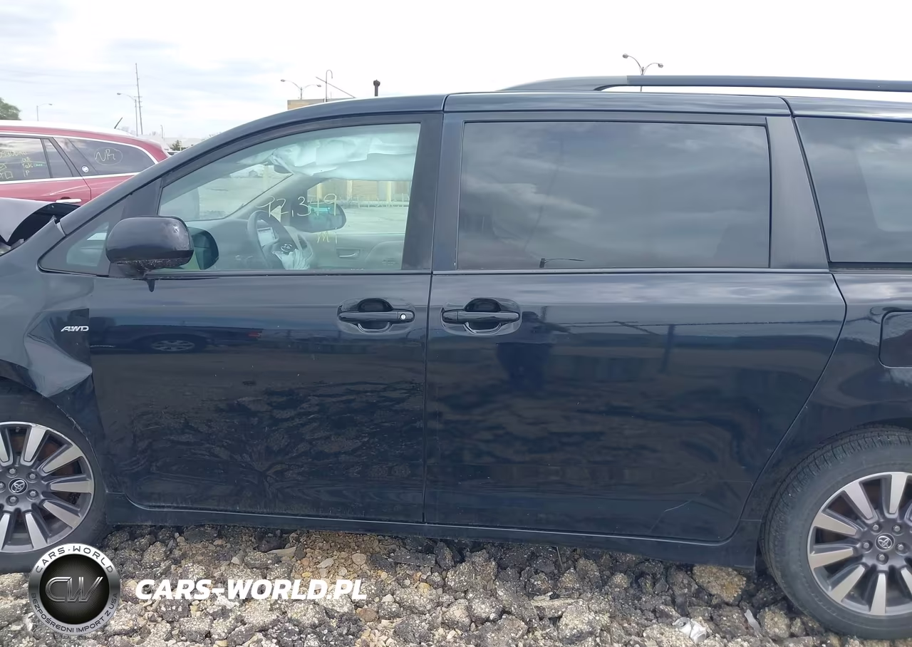 2020 Toyota Sienna Le VIN:5TDJZ3DC7LS237456 - 14
