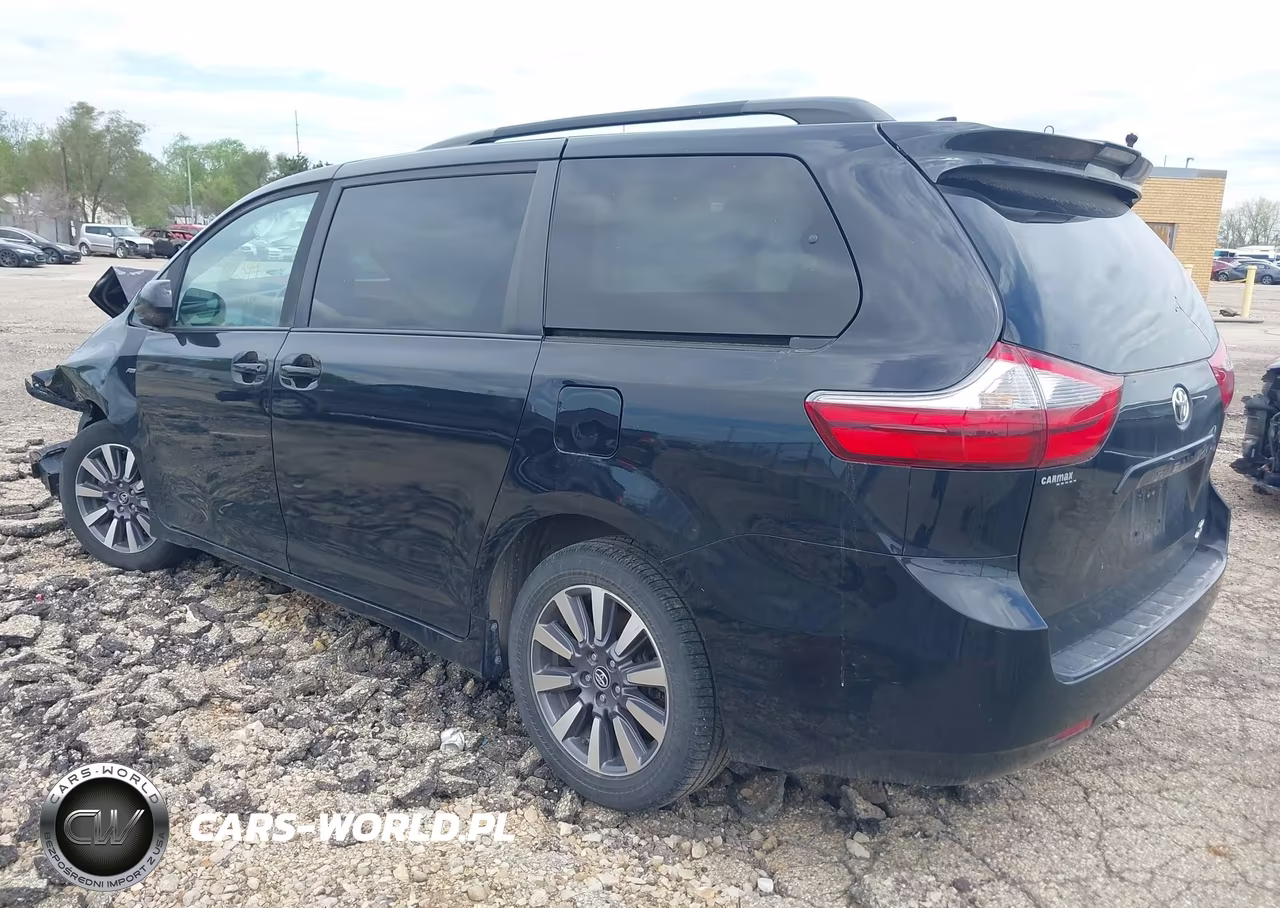 2020 Toyota Sienna Le VIN:5TDJZ3DC7LS237456 - 3