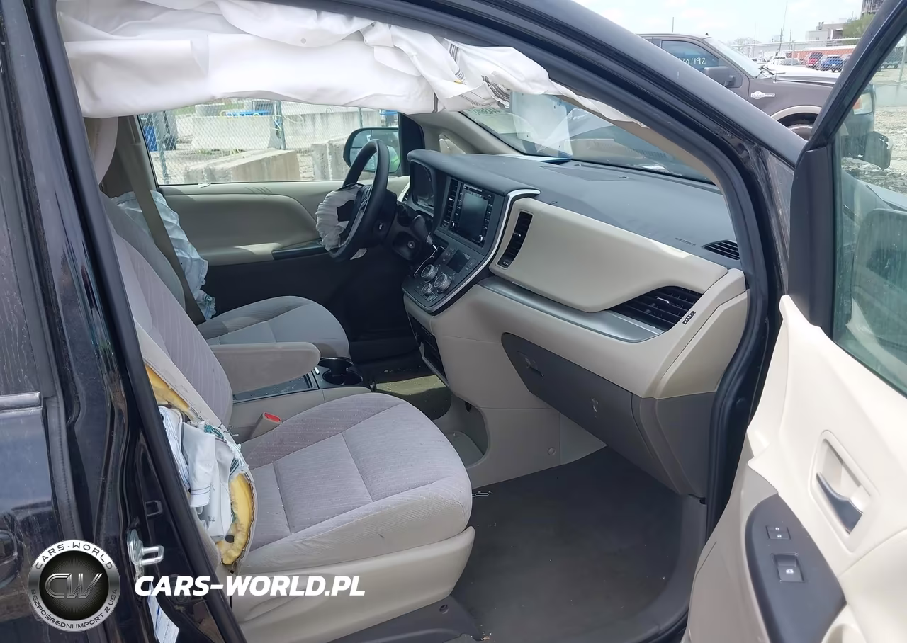 2020 Toyota Sienna Le VIN:5TDJZ3DC7LS237456 - 5