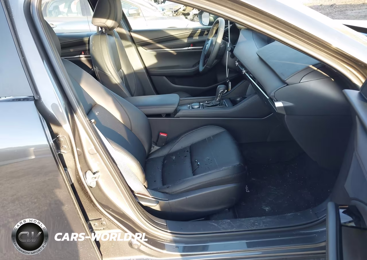 2026 Mazda Mazda3 2.5 S Preferred VIN:JM1BPACLXT1853780 - 5
