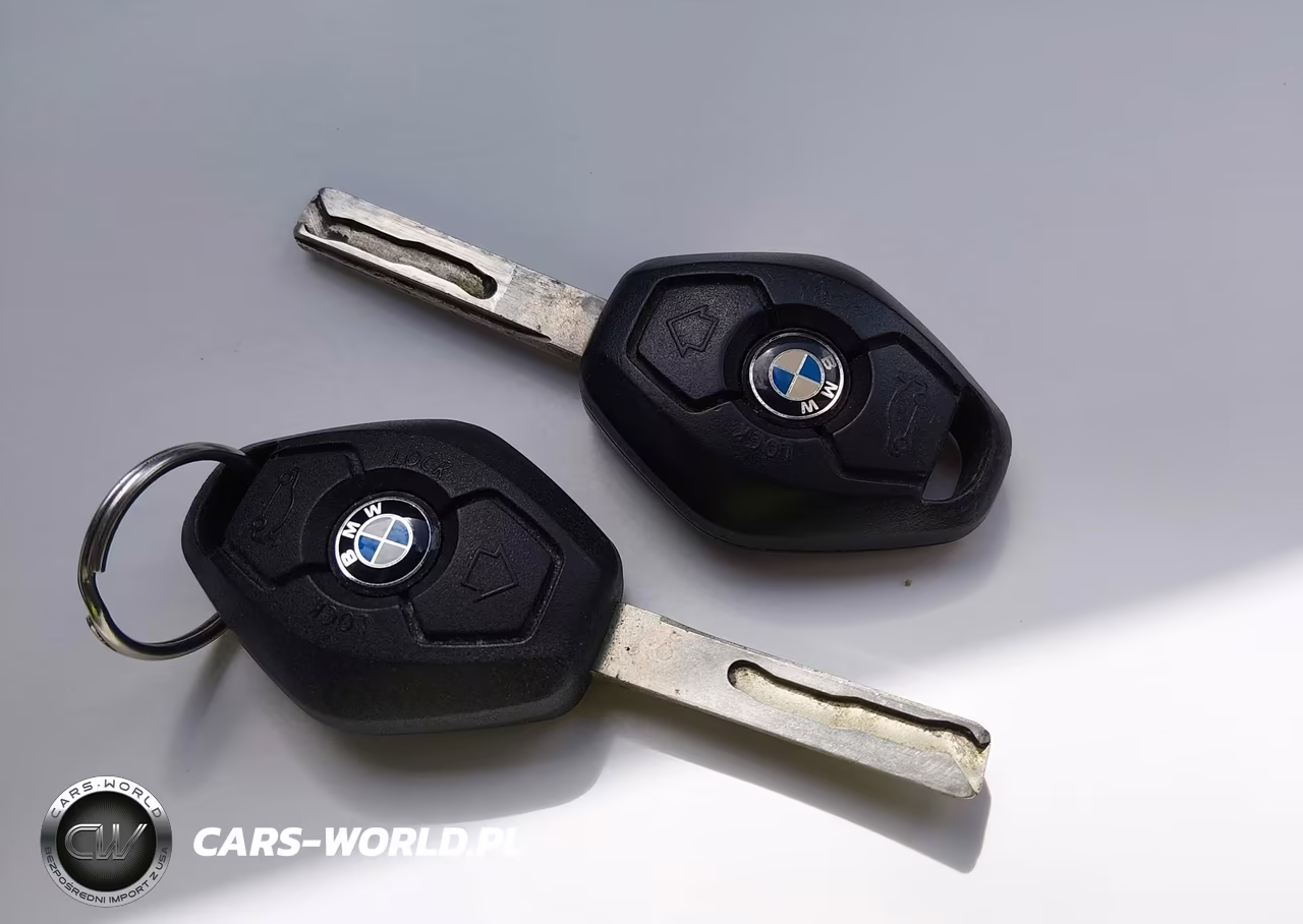 2005 BMW Z4 2.5I VIN:4USBT33555LS58412 - 11