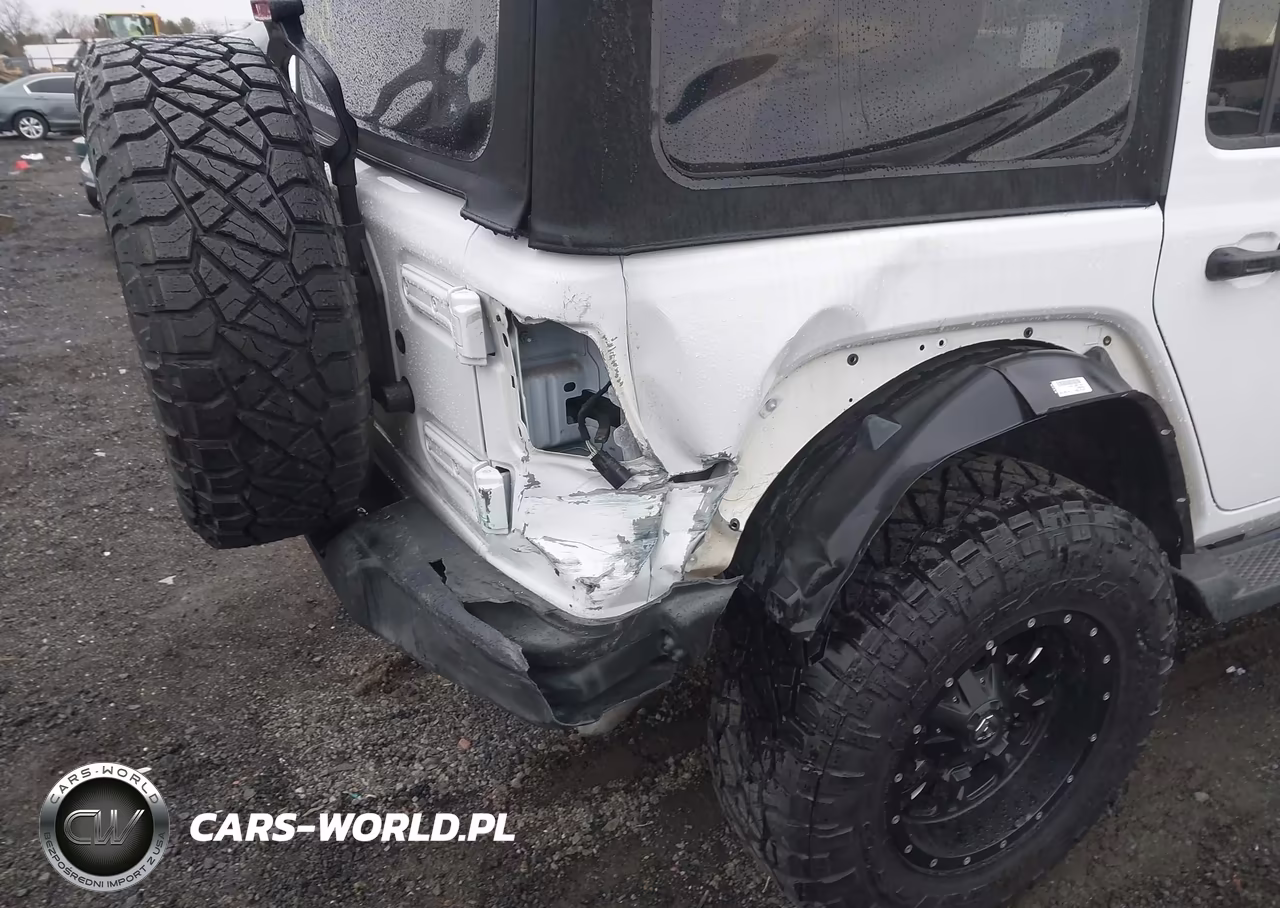 2018 Jeep Wrangler Unlimited Sport S 4X4 VIN:1C4HJXDG8JW284959 - 17
