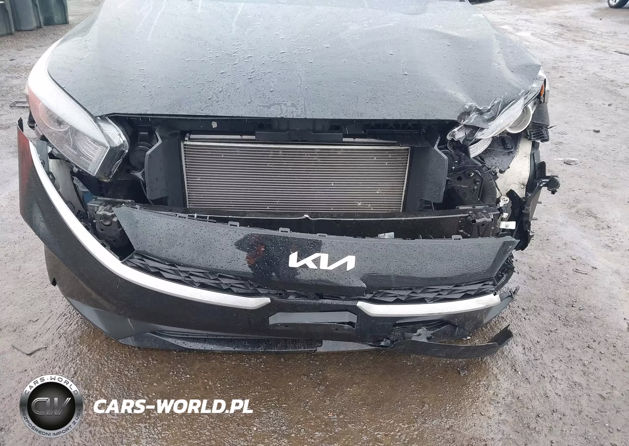 2023 Kia Forte Lxs VIN:3KPF24AD1PE674768 - 6