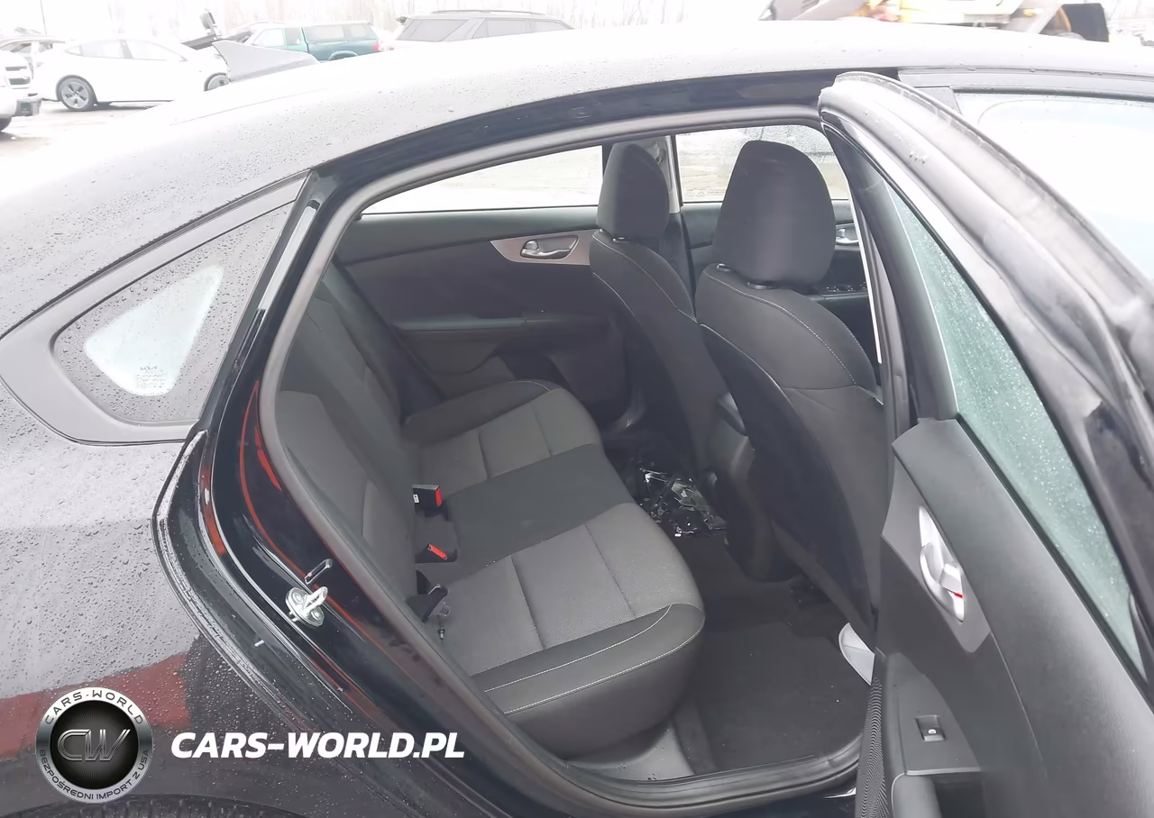 2023 Kia Forte Lxs VIN:3KPF24AD1PE674768 - 8