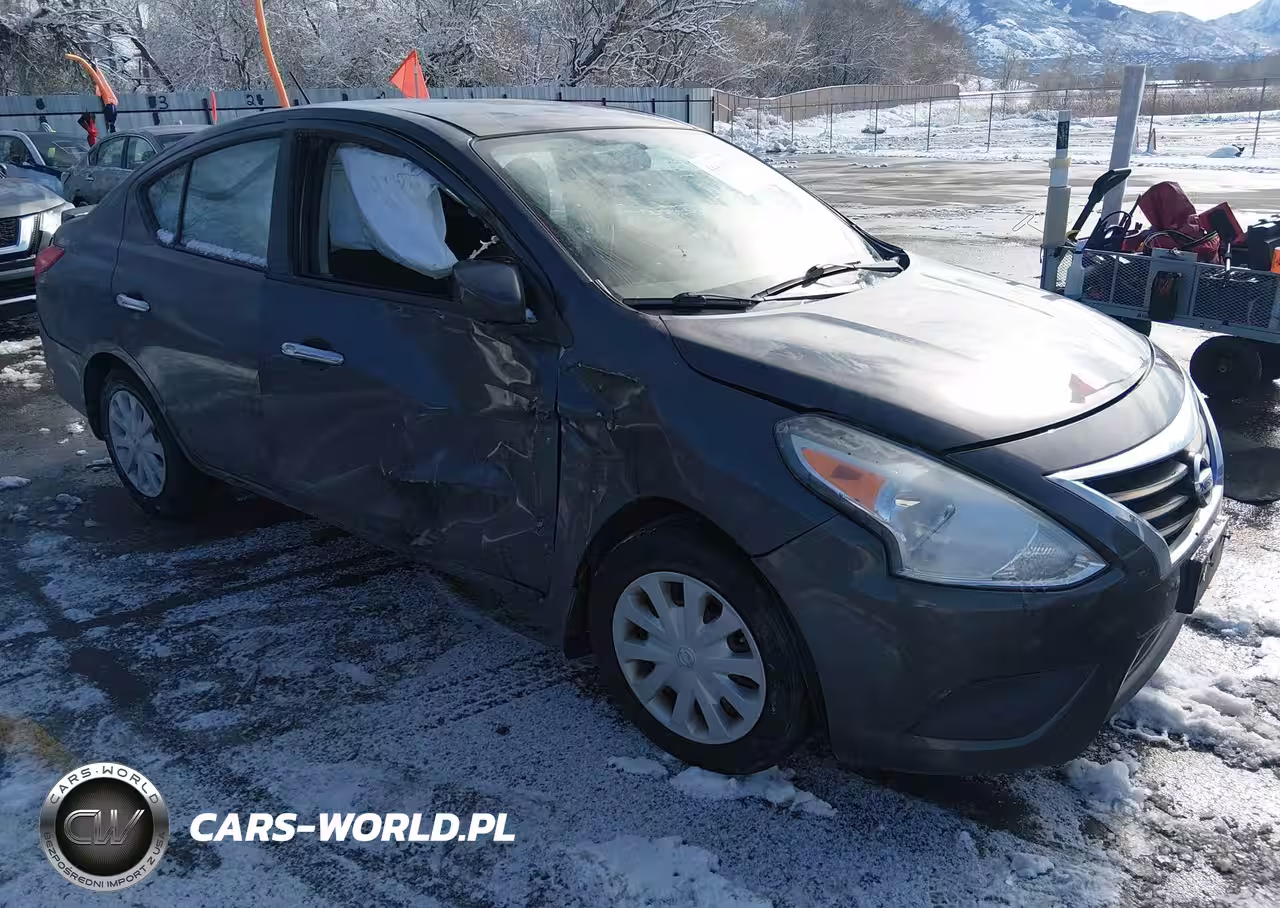 2015 Nissan Versa 1.6 Sv