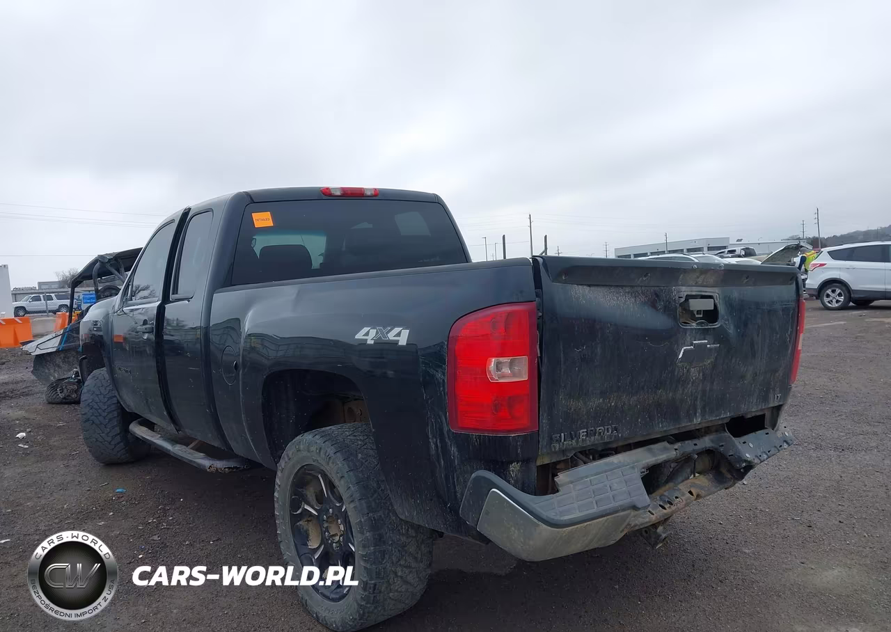 2011 Chevrolet Silverado 1500 Lt VIN:1GCRKSE31BZ308048 - 3