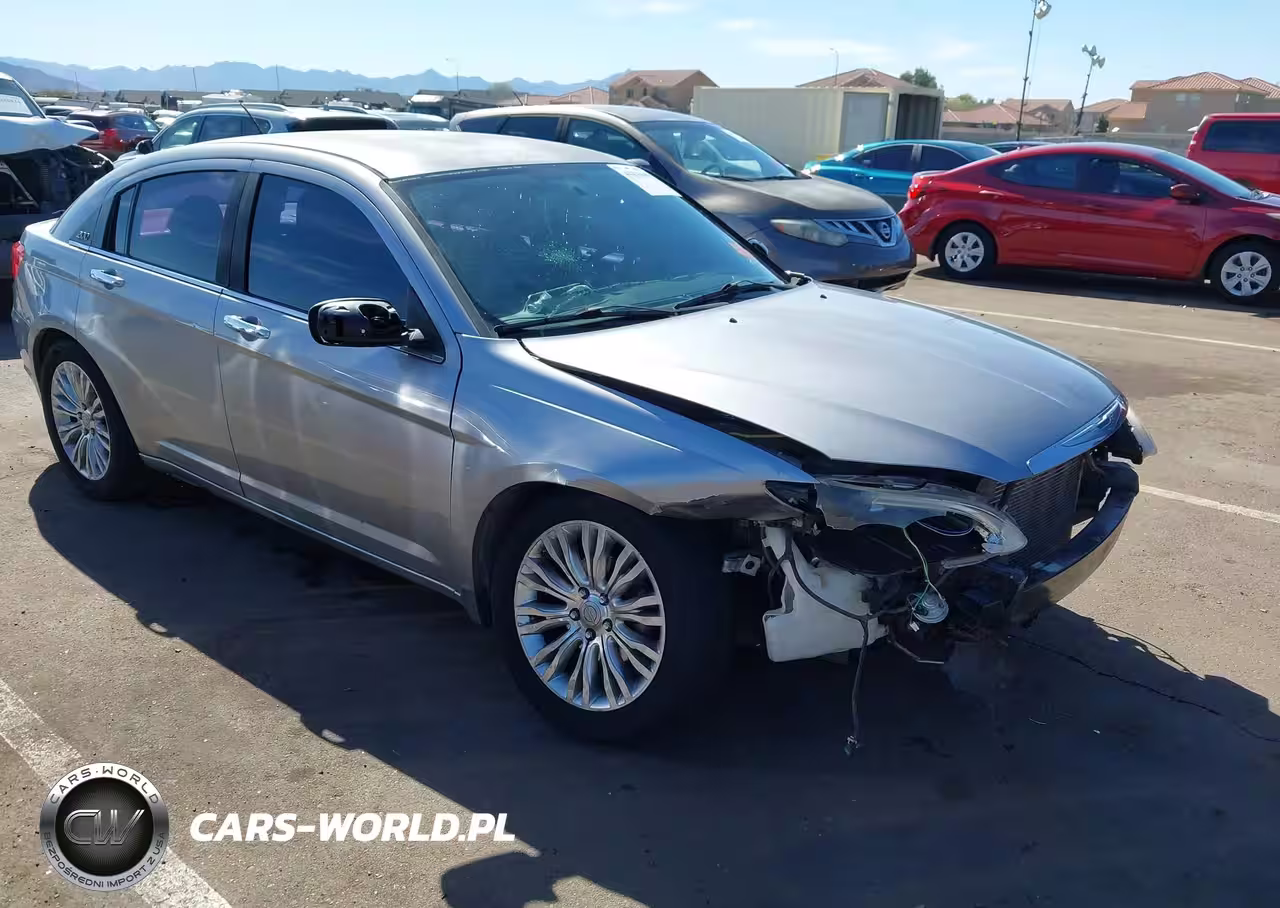 2013 Chrysler 200 Limited