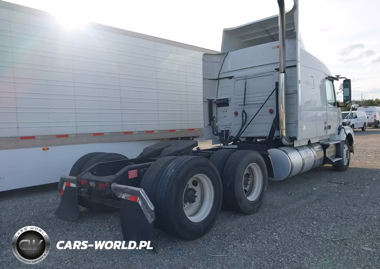 2011 Volvo Vn Vnl VIN:4V4NC9EJ1BN531544 - 4